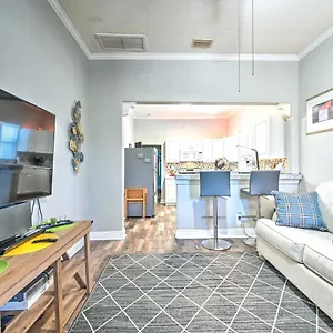  Apartment Updated Ybor Duplex About Half Mi To Seventh Ave!