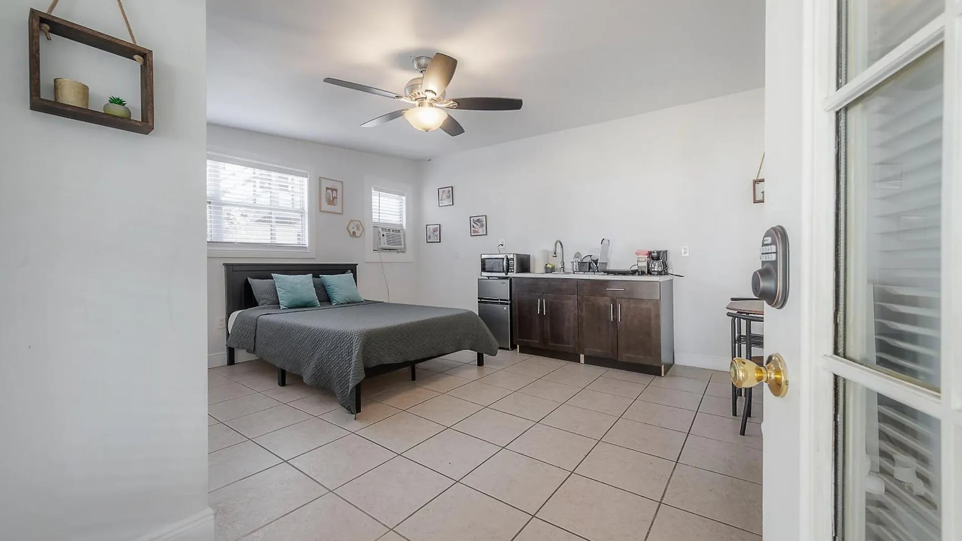 Stadium Suite With Area & Parking Tampa